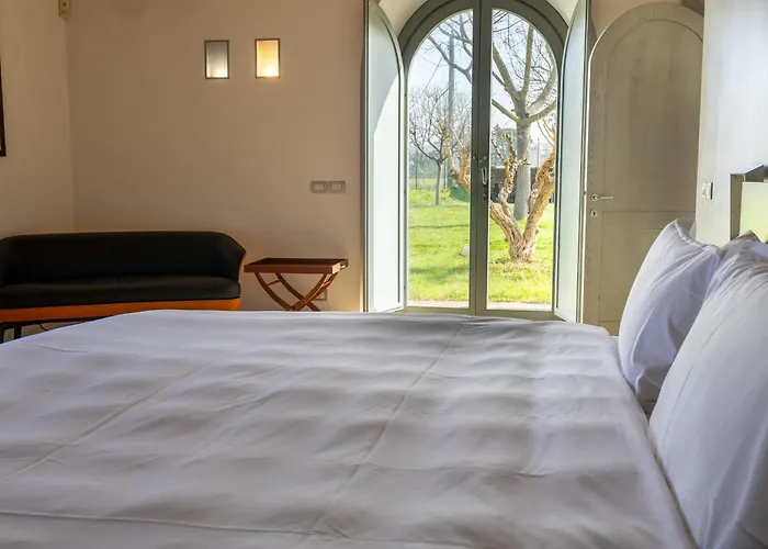 Ficola Private Luxury Estate *